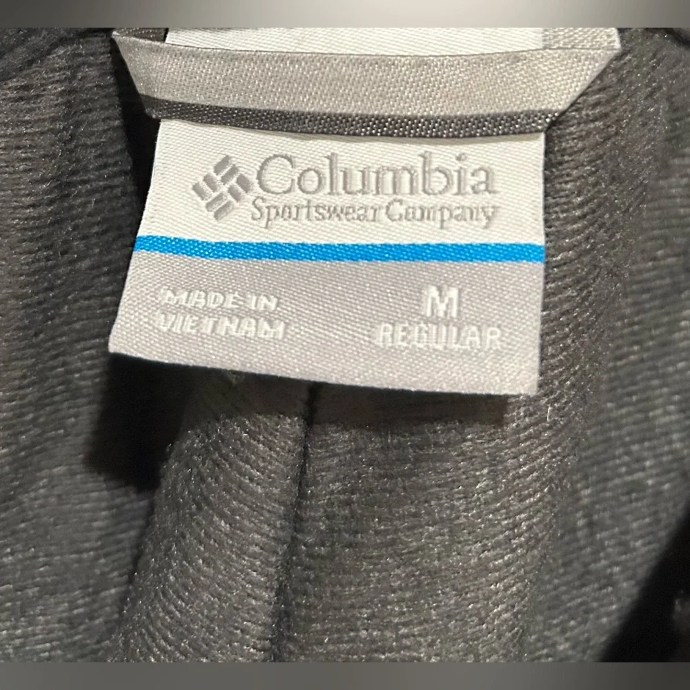 Columbia Men’s gray Arctic Trip ski pants. Omni heat. Waterproof. Size M.